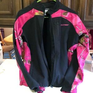 Realtree soft shell lightweight jacket Medium
